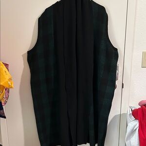 Lane Bryant Black and Green Knit Vest